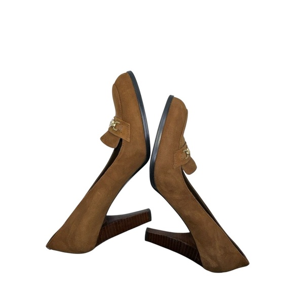 Ralph Lauren Brown‎ Suede Heels - Picture 4 of 6